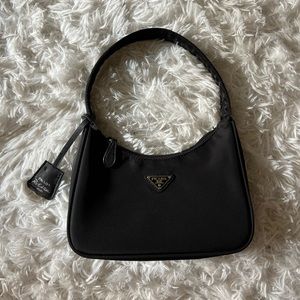 Prada re-nylon re-edition 2000 mini bag in black
